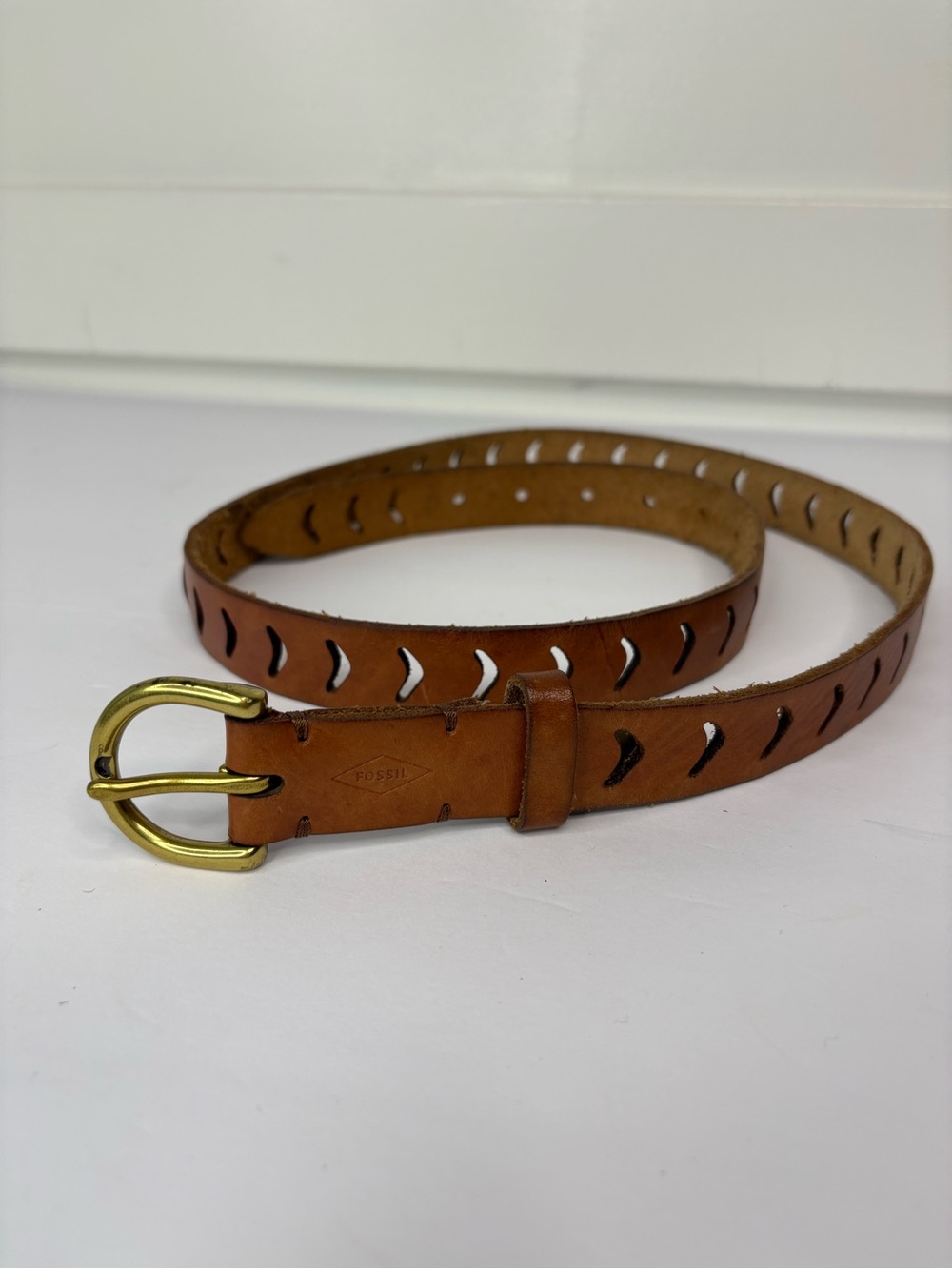 Fossil Leather Belt Brown Cutout Design Gold Tone Buckle Size L 44”